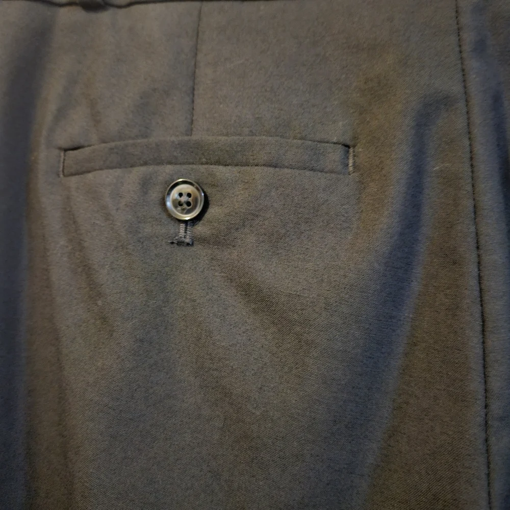 Size 4 Wool Blend Banana Republic Logan Slacks fully lined